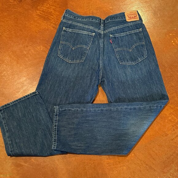 Women's Levi's Jeans Low Pro Straight Dark Blue Wash Size 31 - Picture 1 of 2